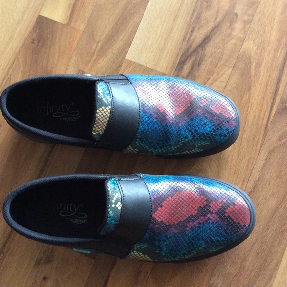 Infinity shoes - Picture 2 of 5